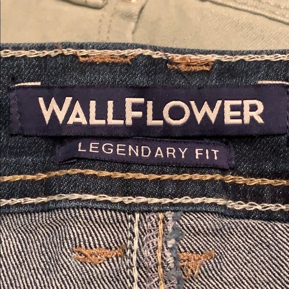 Wallflower Jean Shorts!! - Picture 4 of 5